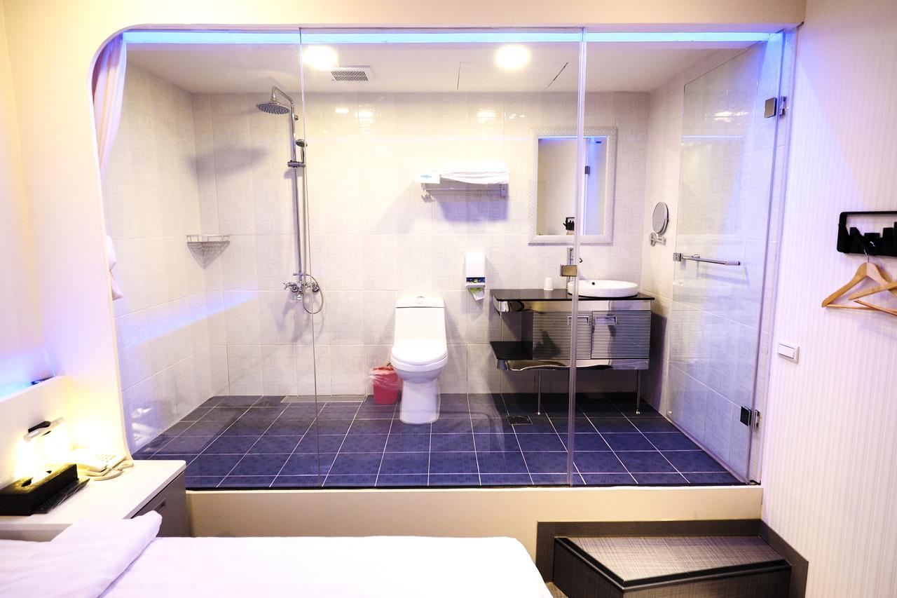 Galaxia Business Hotel Đài Trung Ngoại thất bức ảnh