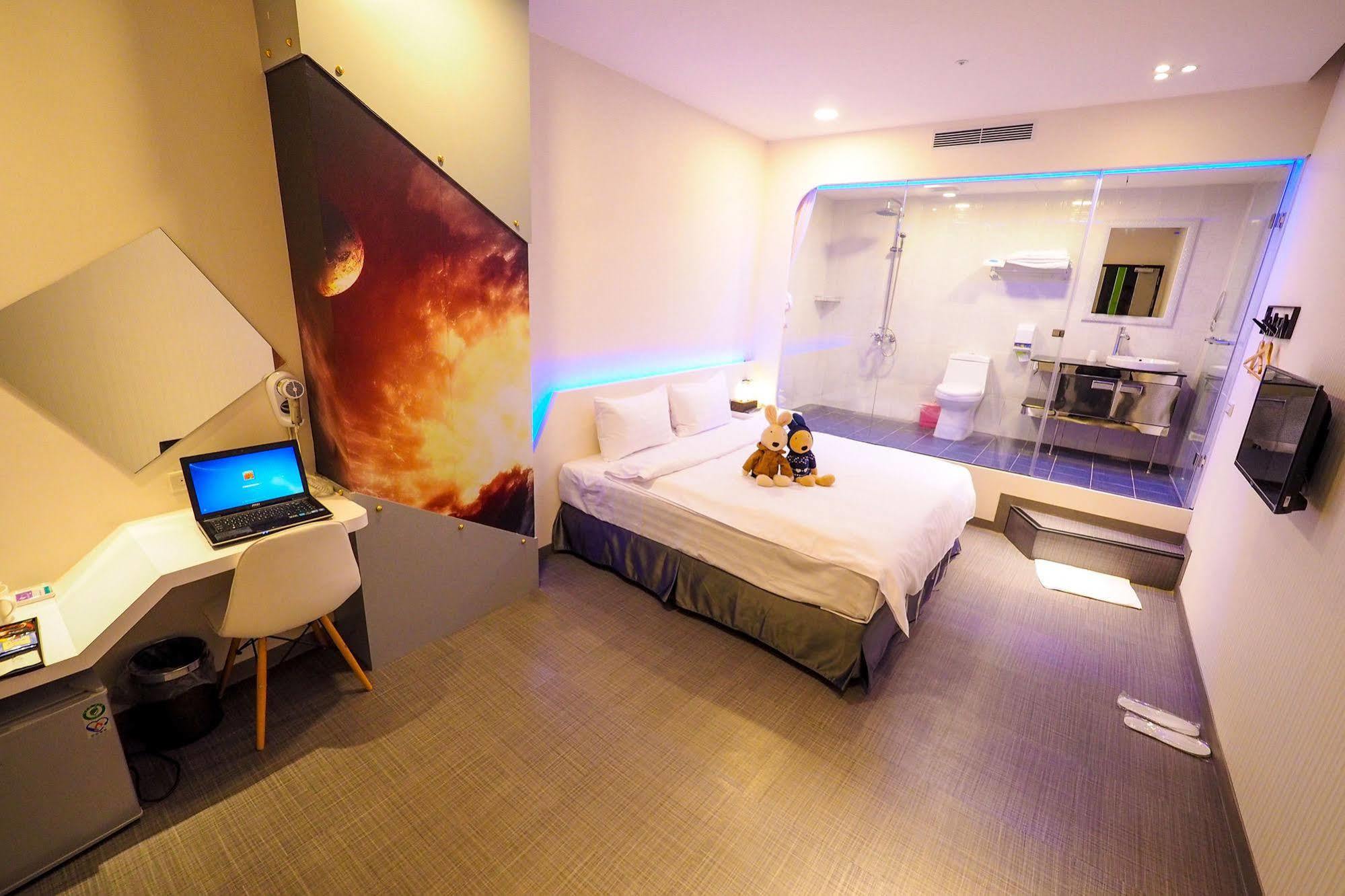 Galaxia Business Hotel Đài Trung Ngoại thất bức ảnh