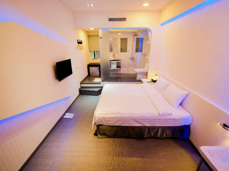 Galaxia Business Hotel Đài Trung Ngoại thất bức ảnh