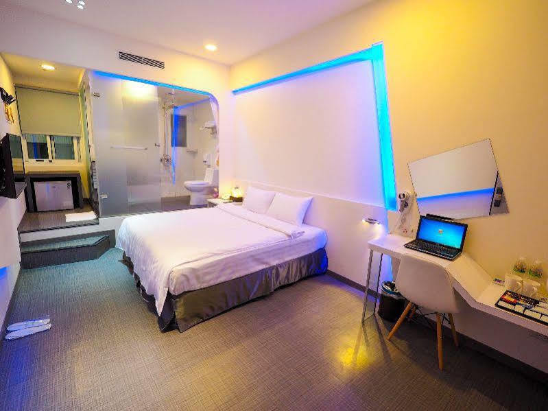 Galaxia Business Hotel Đài Trung Ngoại thất bức ảnh